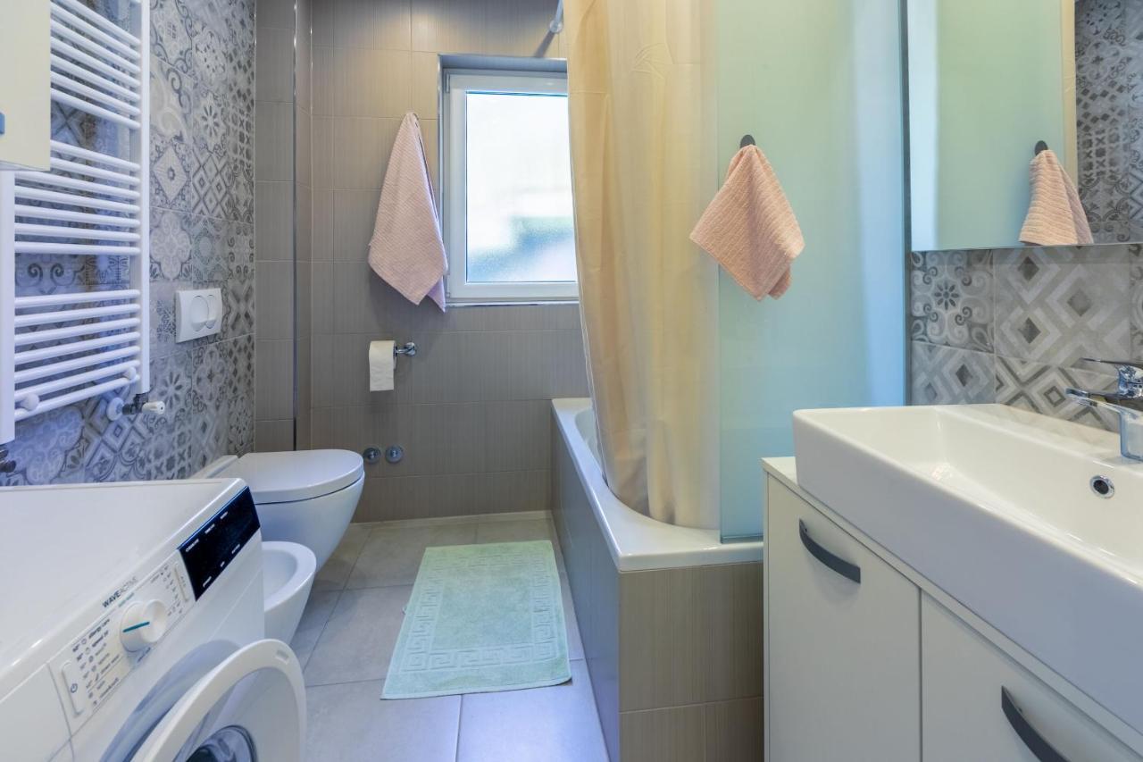 Apartment Mira Crikvenica Luaran gambar