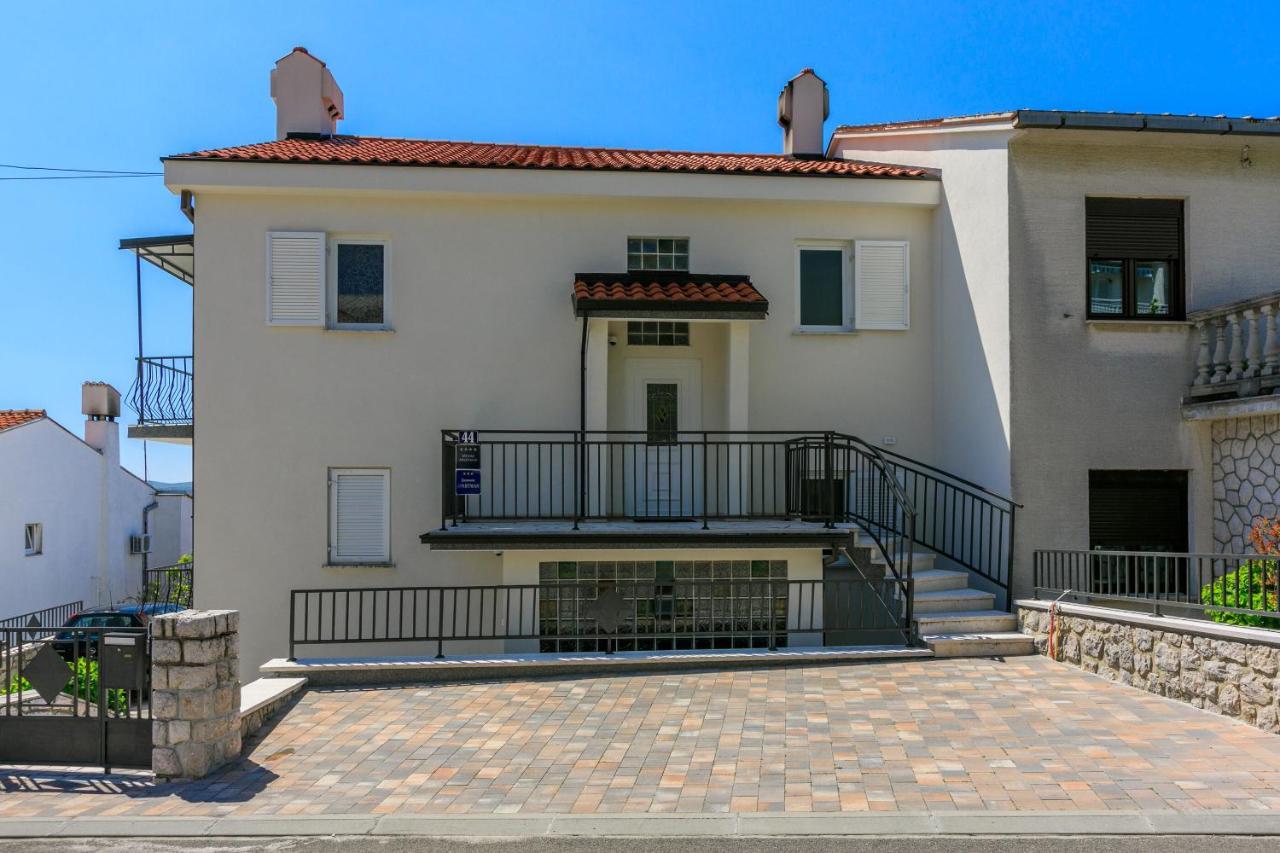 Apartment Mira Crikvenica Luaran gambar